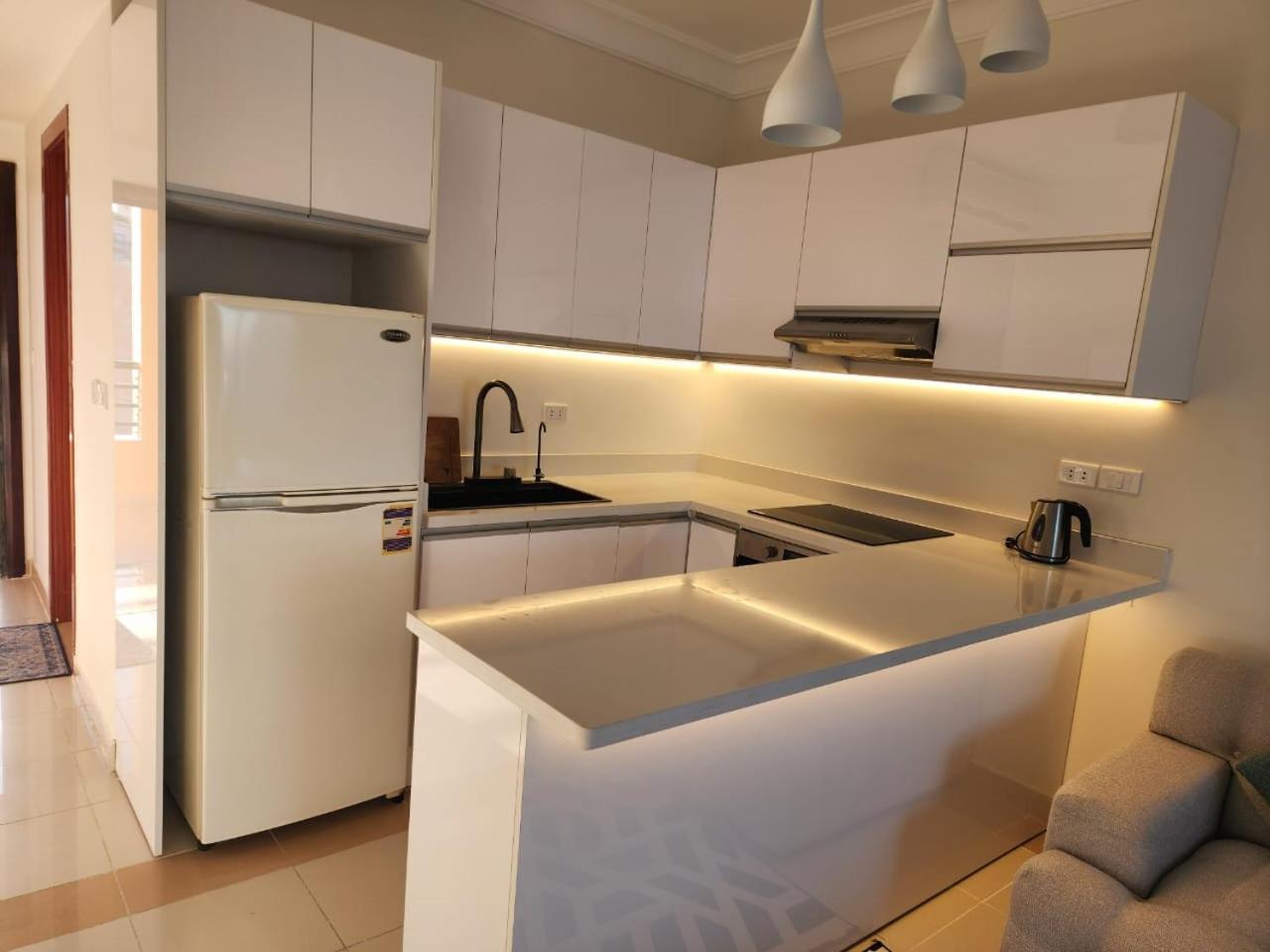 Studil For Rent In The View 608